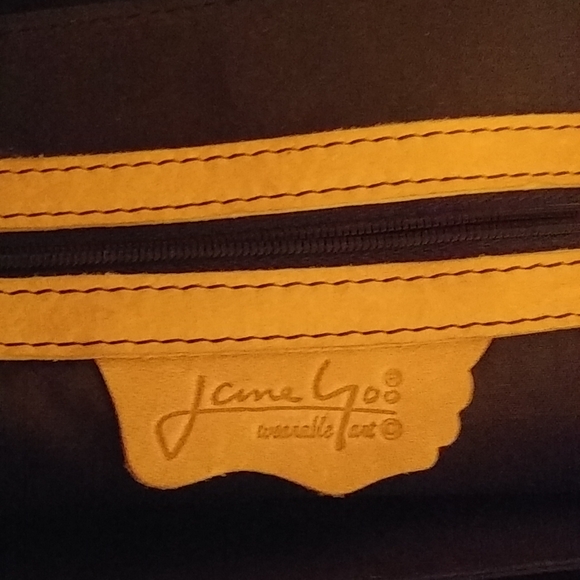 JANE YOO PURSE in mint condition. Never been used. - Picture 3 of 6
